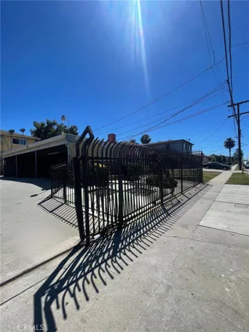1230 W 107th Street, Los Angeles, California 90044