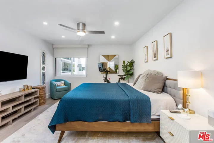 8535 W West Knoll Drive Unit 217, West Hollywood, California 90069
