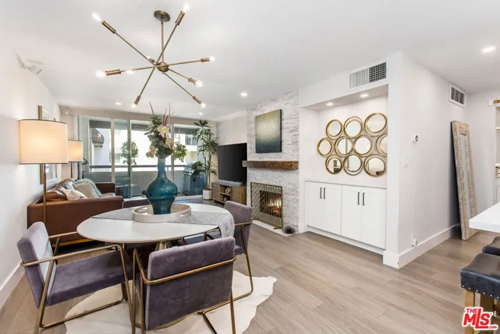 8535 W West Knoll Drive Unit 217, West Hollywood, California 90069