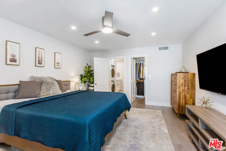 8535 W West Knoll Drive Unit 217, West Hollywood, California 90069