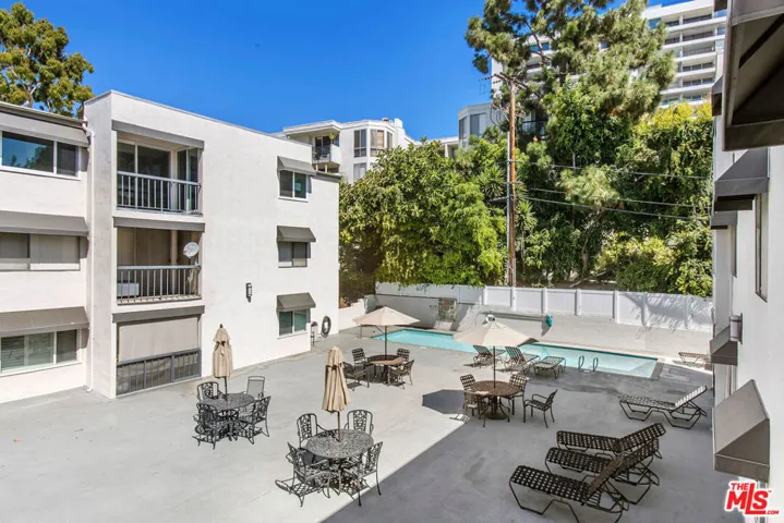 8535 W West Knoll Drive Unit 217, West Hollywood, California 90069