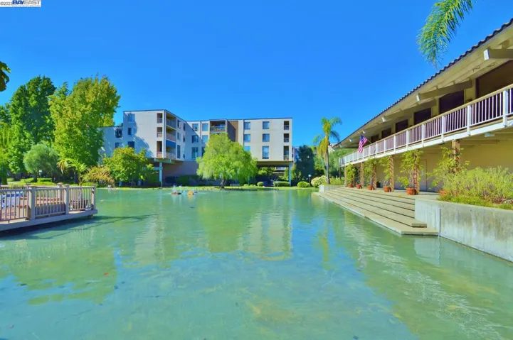410 N Civic Dr Unit 502, Walnut Creek, California 94596