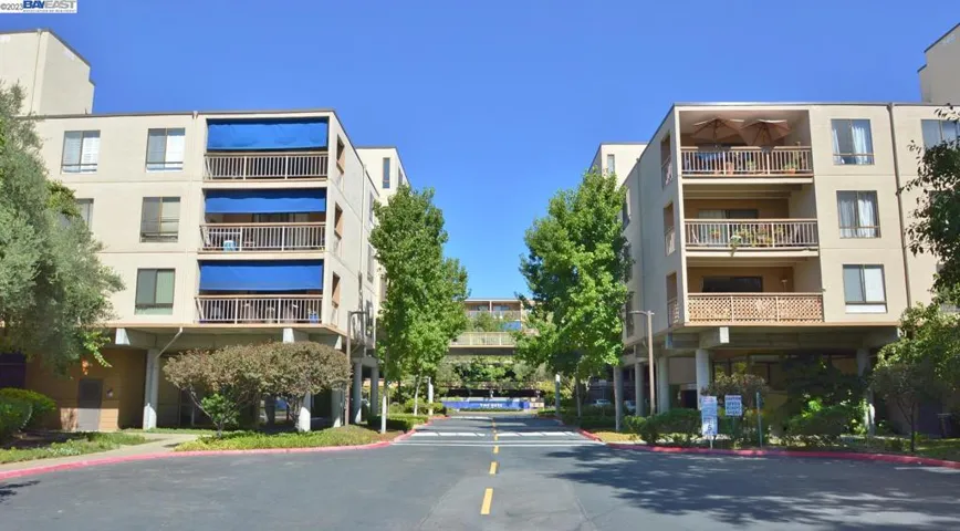 410 N Civic Dr Unit 502, Walnut Creek, California 94596