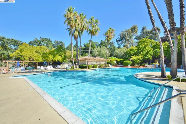 410 N Civic Dr Unit 502, Walnut Creek, California 94596