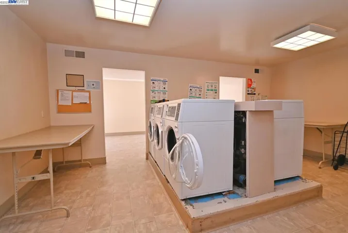 410 N Civic Dr Unit 502, Walnut Creek, California 94596