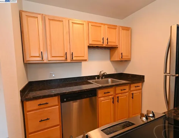 410 N Civic Dr Unit 502, Walnut Creek, California 94596