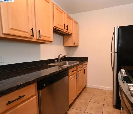410 N Civic Dr Unit 502, Walnut Creek, California 94596