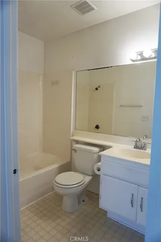 upstairs full bath