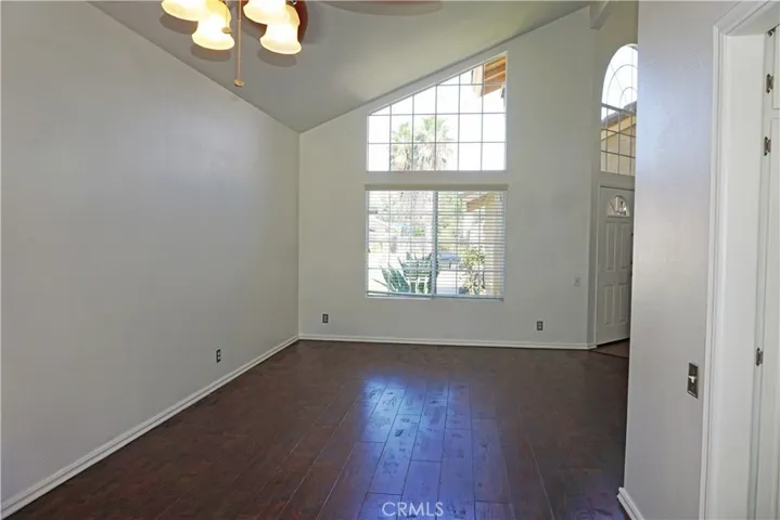 living room/dining room
