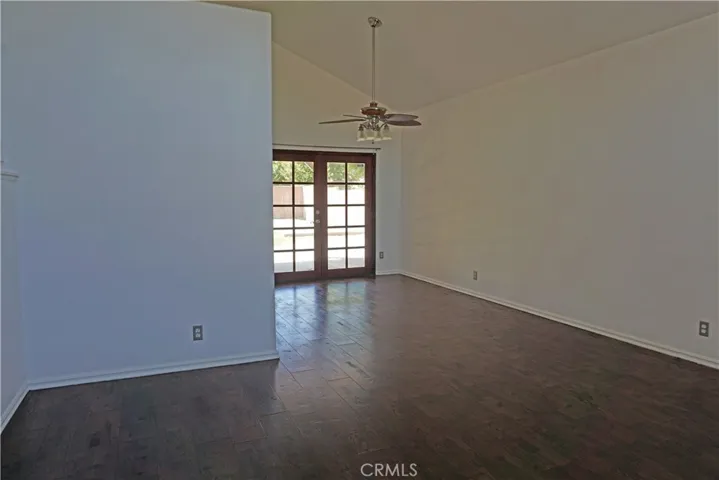 living room/dining room