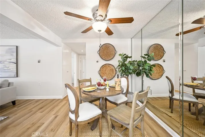 Dining room.