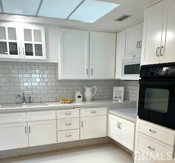 13600 Cedar Crest Ln. M5-111g, Seal Beach, California 90740