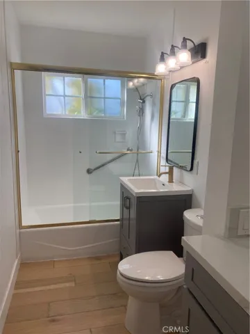 2213 Laramore Lane, Santa Ana, California 92706
