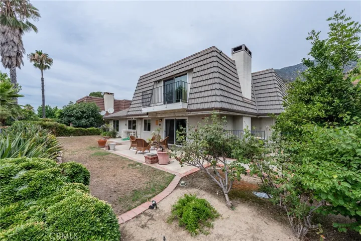 3736 Startouch Drive, Pasadena, California 91107