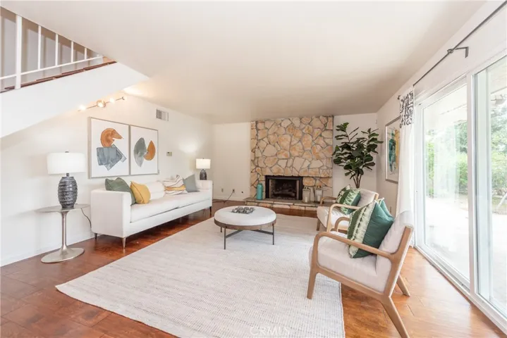 3736 Startouch Drive, Pasadena, California 91107