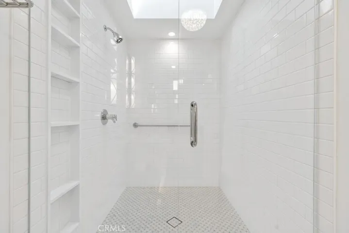 Guest Shower