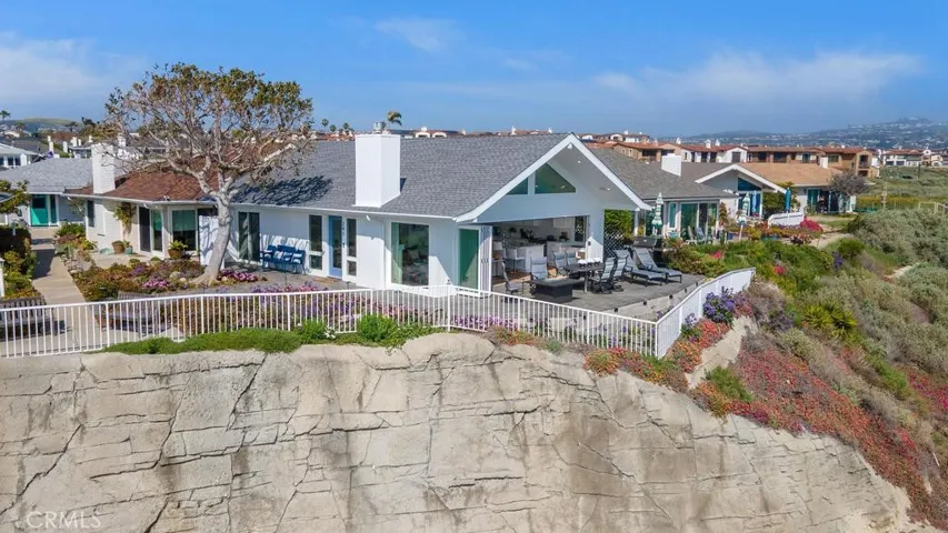 241 Camino San Clemente, San Clemente, California 92672
