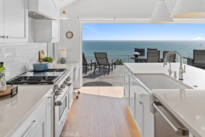 241 Camino San Clemente, San Clemente, California 92672