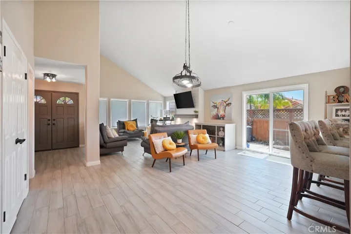 40051 Zamura Court, Murrieta, California 92562