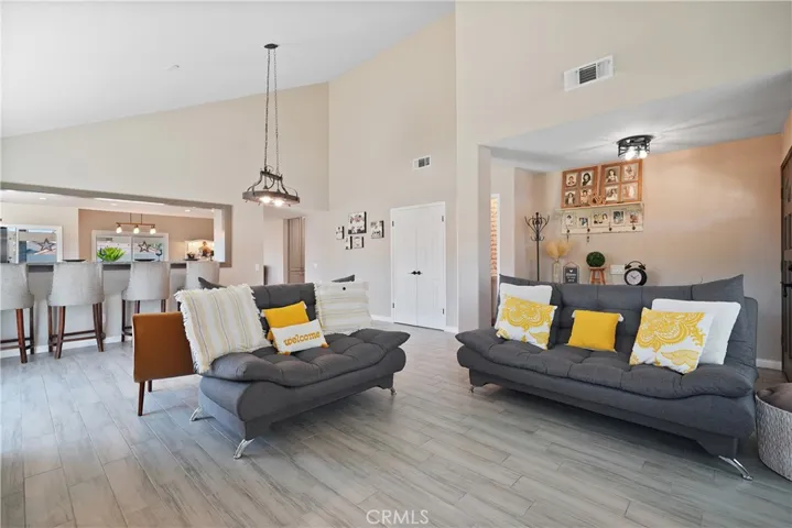 40051 Zamura Court, Murrieta, California 92562