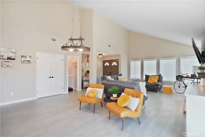 40051 Zamura Court, Murrieta, California 92562