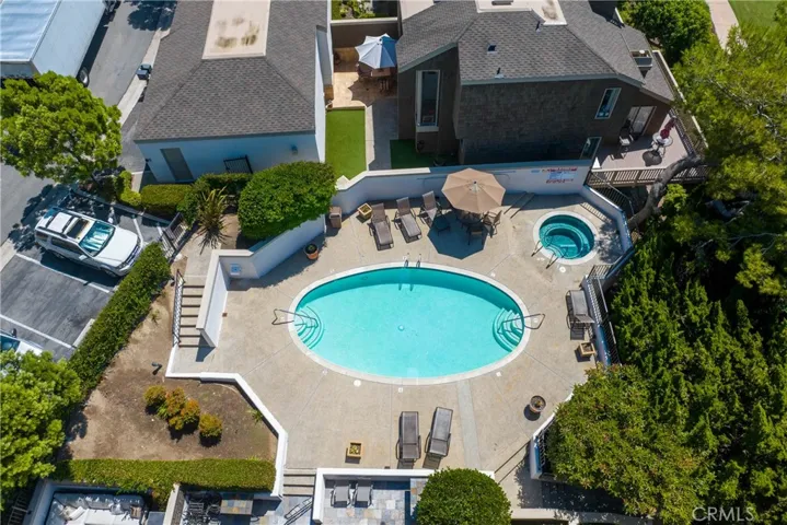 64 Sea Island Drive, Newport Beach, California 92660