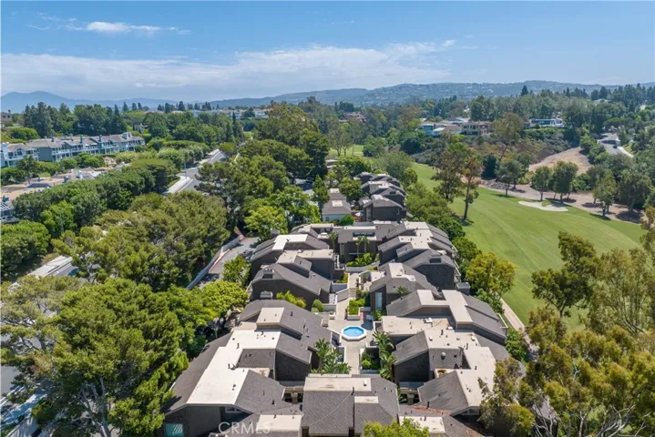 64 Sea Island Drive, Newport Beach, California 92660