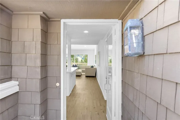 64 Sea Island Drive, Newport Beach, California 92660