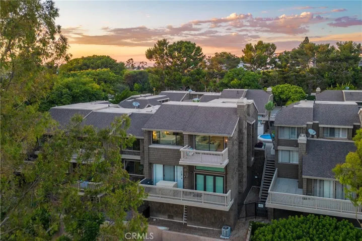 64 Sea Island Drive, Newport Beach, California 92660
