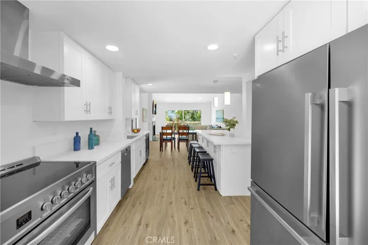 64 Sea Island Drive, Newport Beach, California 92660