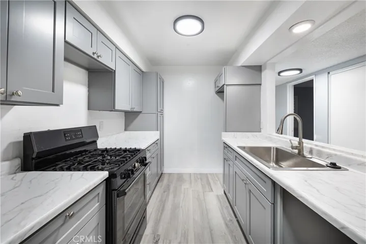 11334 Parkside Lane Unit 15, Garden Grove, California 92843