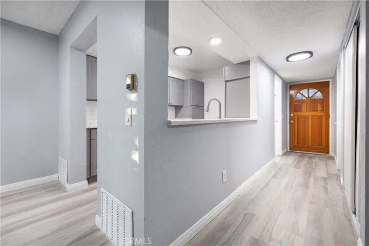 11334 Parkside Lane Unit 15, Garden Grove, California 92843