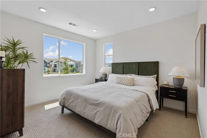 27136 Observation Court, Valencia, California 91381