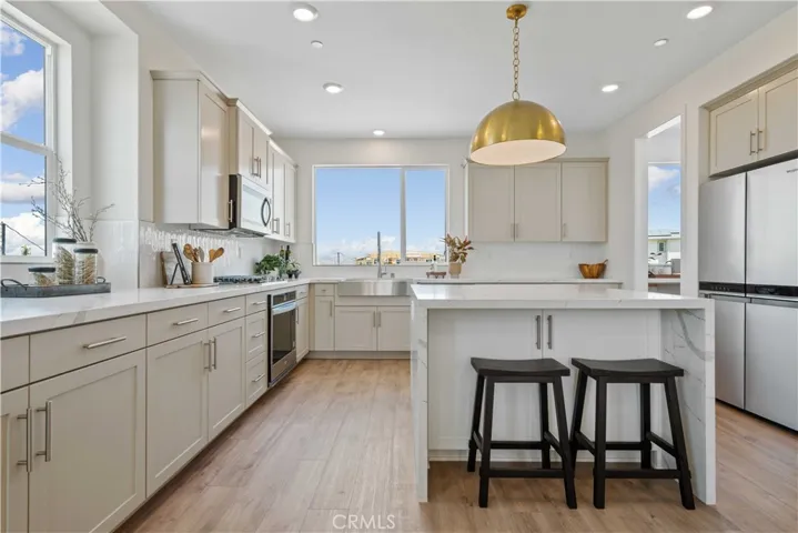 27136 Observation Court, Valencia, California 91381