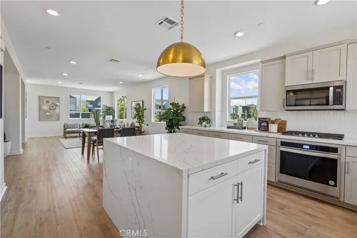 27136 Observation Court, Valencia, California 91381