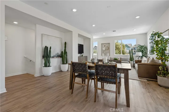 27136 Observation Court, Valencia, California 91381