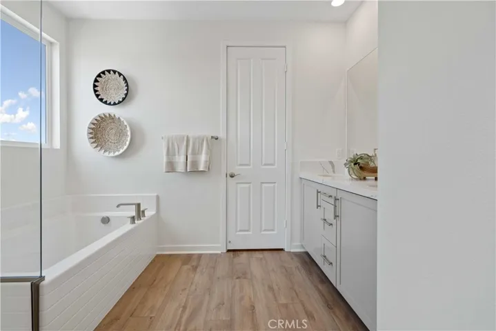 27136 Observation Court, Valencia, California 91381