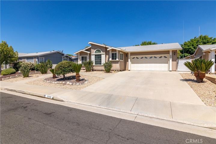 2586 Peach Tree Street, Hemet, California 92545