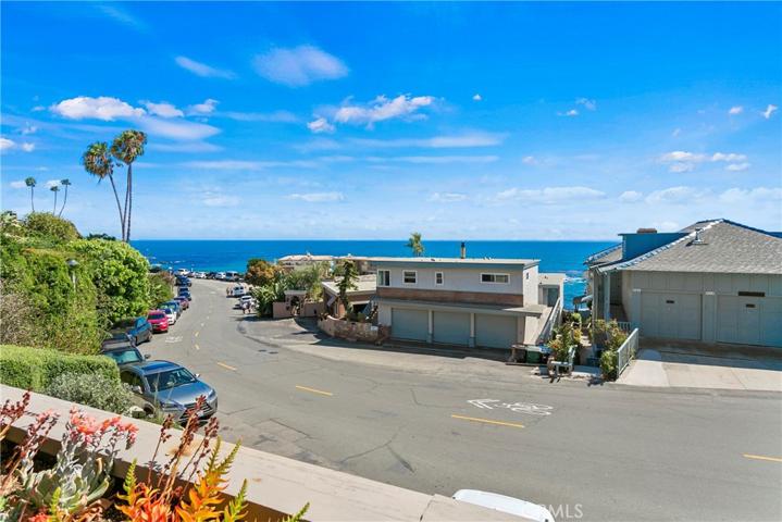 690 Cliff Drive Unit R1, Laguna Beach, California 92651