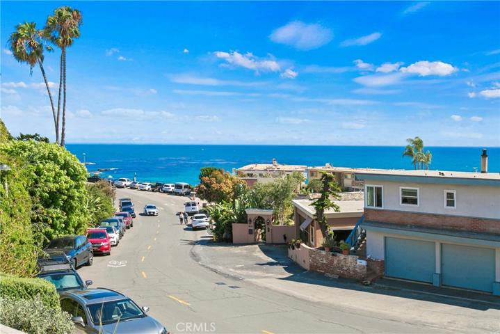 690 Cliff Drive Unit R1, Laguna Beach, California 92651