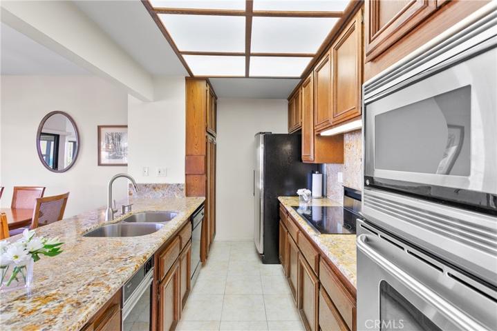 690 Cliff Drive Unit R1, Laguna Beach, California 92651