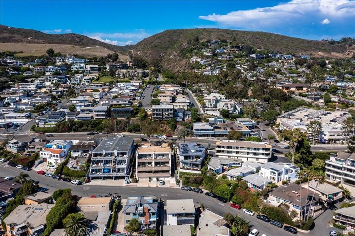 690 Cliff Drive Unit R1, Laguna Beach, California 92651