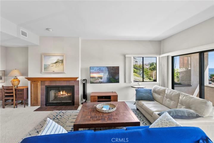 690 Cliff Drive Unit R1, Laguna Beach, California 92651