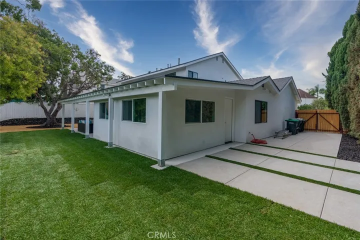 1621 Indus Street, Newport Beach, California 92660