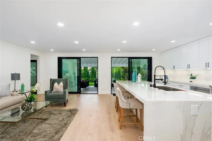 1621 Indus Street, Newport Beach, California 92660