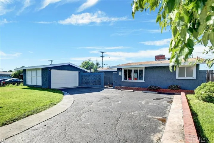 581 E Cornell Drive, Rialto, California 92376