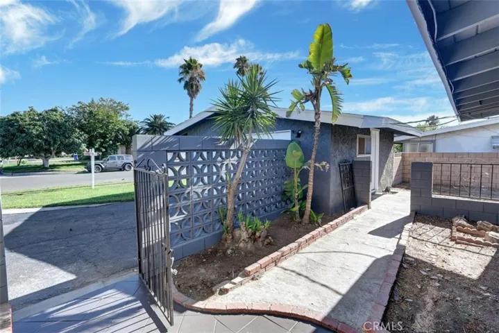 581 E Cornell Drive, Rialto, California 92376
