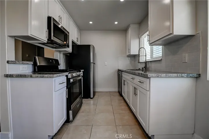 432 Hamilton Street, Costa Mesa, California 92627
