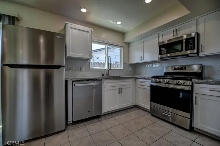 432 Hamilton Street, Costa Mesa, California 92627