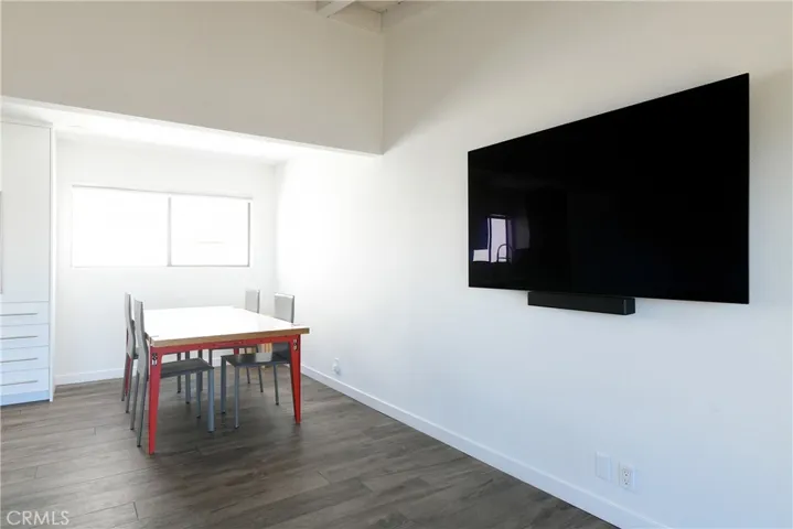 2516 Ocean Drive, Manhattan Beach, California 90266